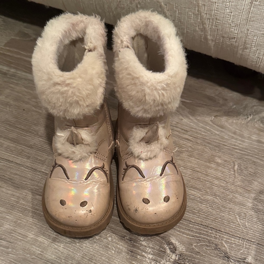 Adorable Cream Kids Boots